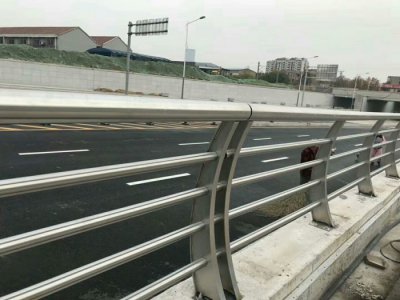 道路亞光不銹鋼護欄